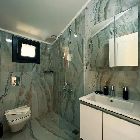 Tila Villa *